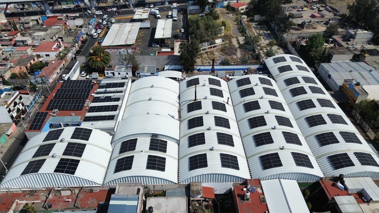 Instalación solar industrial de gran escala